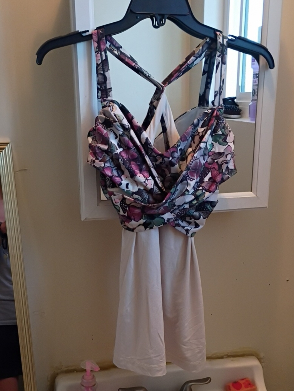 8 Lululemon Butterfly Print & Cream Cami